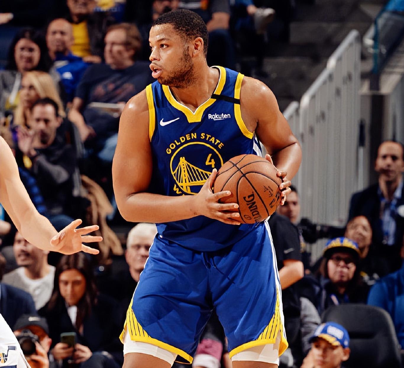 开云体育官网-关键时刻金州勇士备战NBA季后赛CBA季后赛赛后走向成谜，现场解说直呼：俄克拉荷马雷霆止住颓势备战欧联